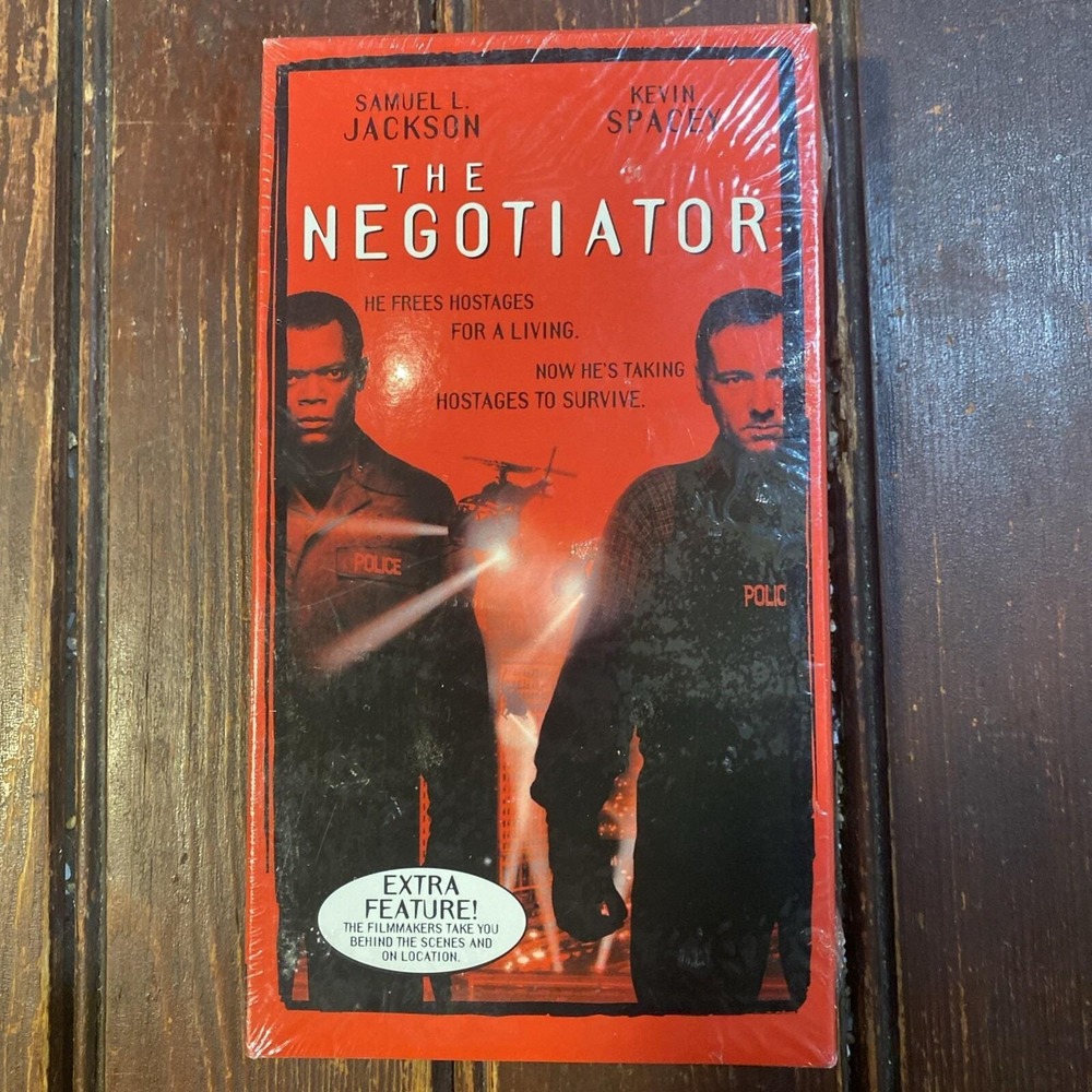 The Negotiator (VHS, 1998) Samuel L Jackson Kevin Spacey - New Sealed Watermark